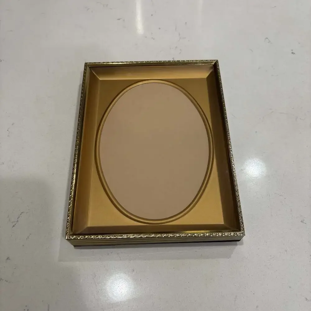 Vintage Intercraft Gold-Tone Metal Picture Frame with Oval Inset